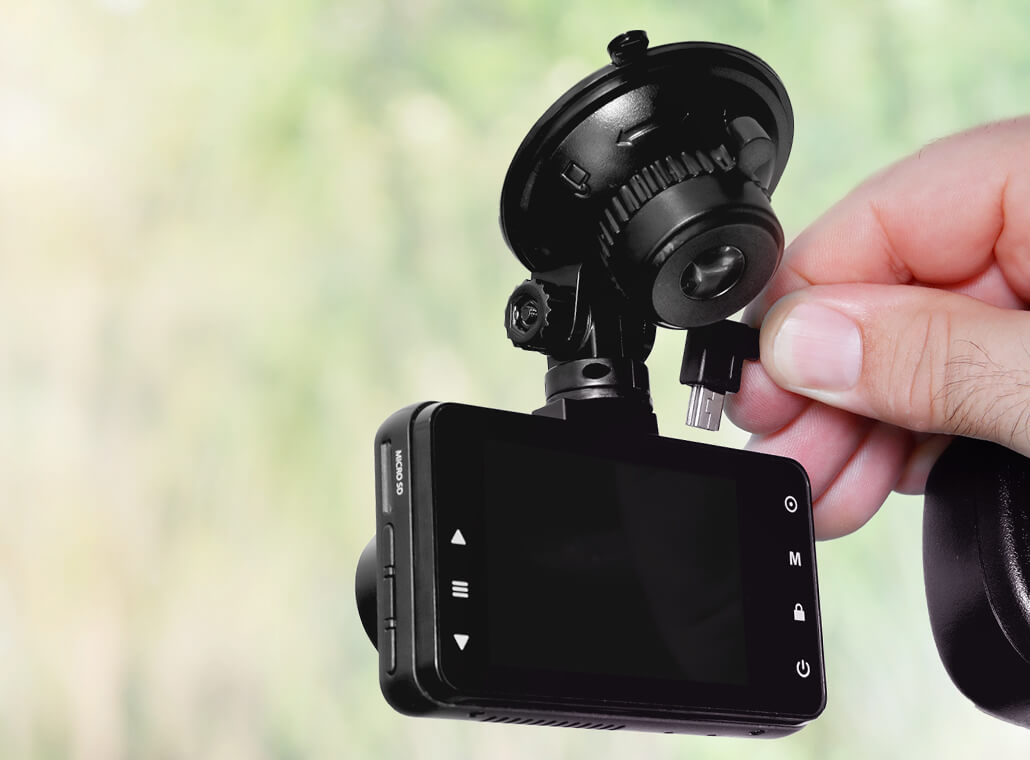 YADA 1080P Dash Cam with 2.4" LCD Monitor